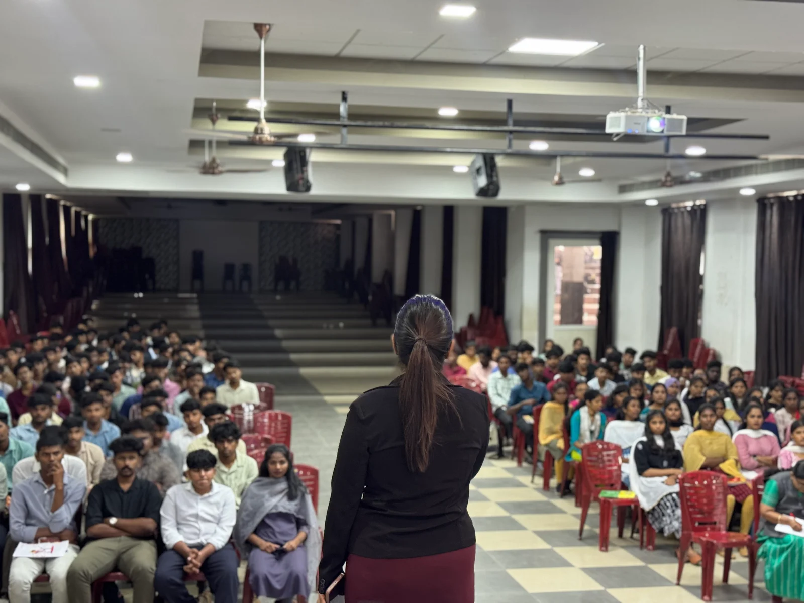 Overseas Education Consultant